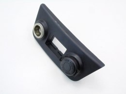 Q３ Gniazda zapalniczki > Używane części do samochodów: sklep